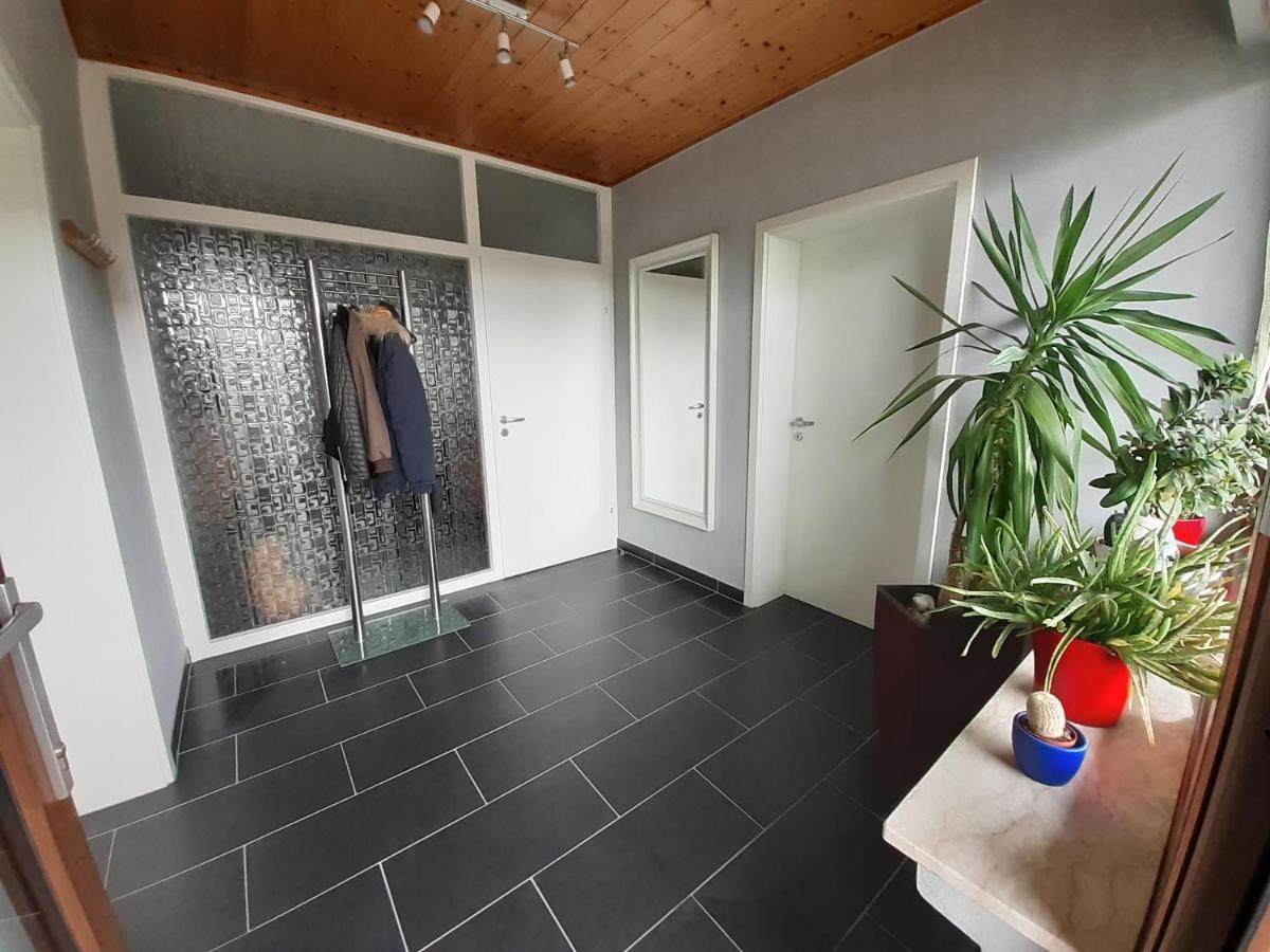 Ferienwohnung Terrasse Parkplatz Wallbox Nuerburgring Herresbach Bagian luar foto